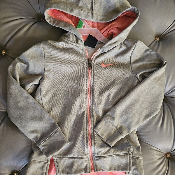 Girls Nike jacket and leggings - Picture 5 of 5